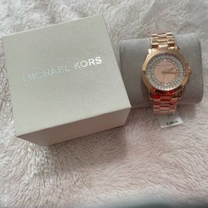 Authentic Michael Kors watch in Rose gold
